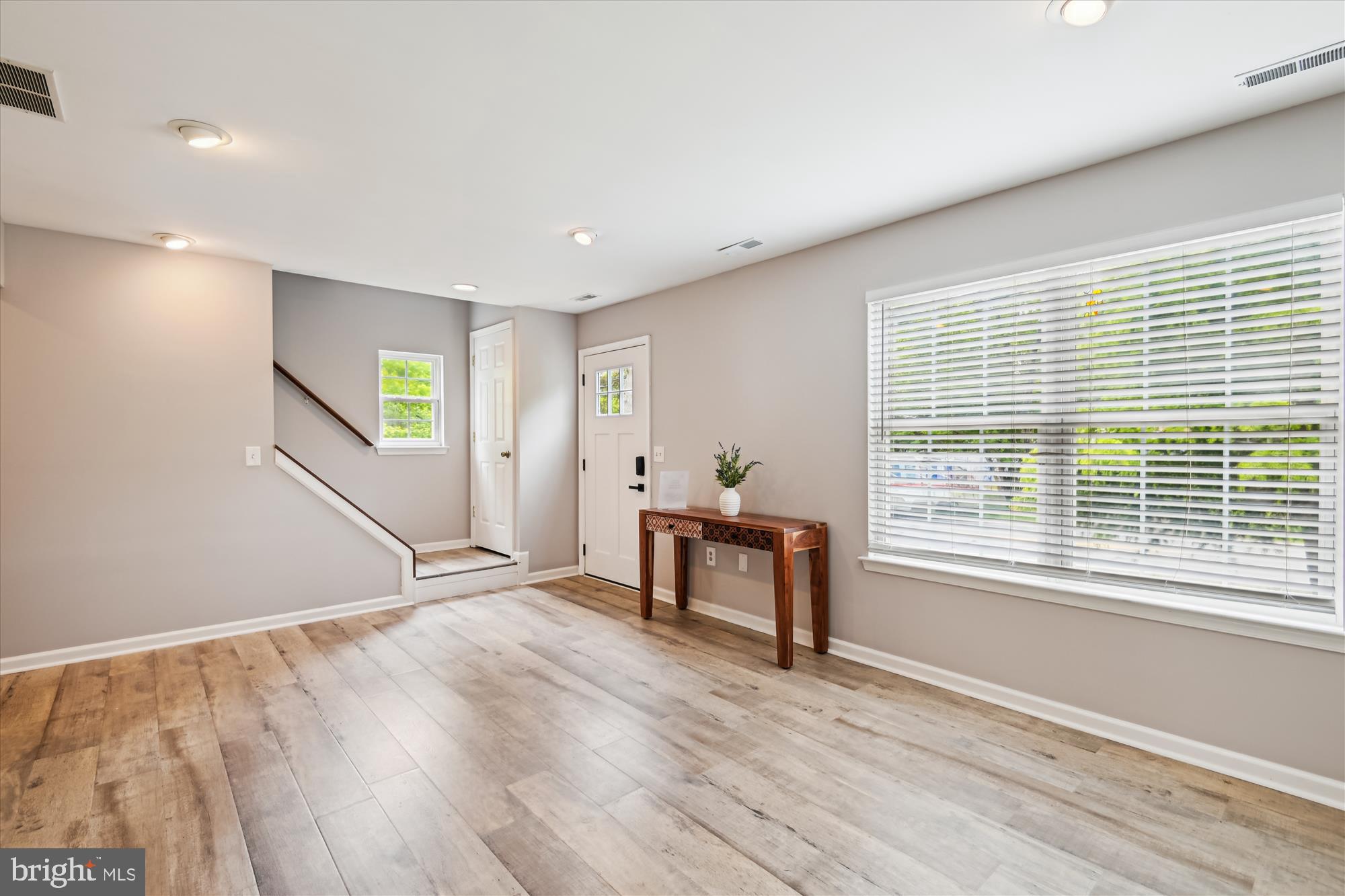 OYSTER HARBOR - Residential