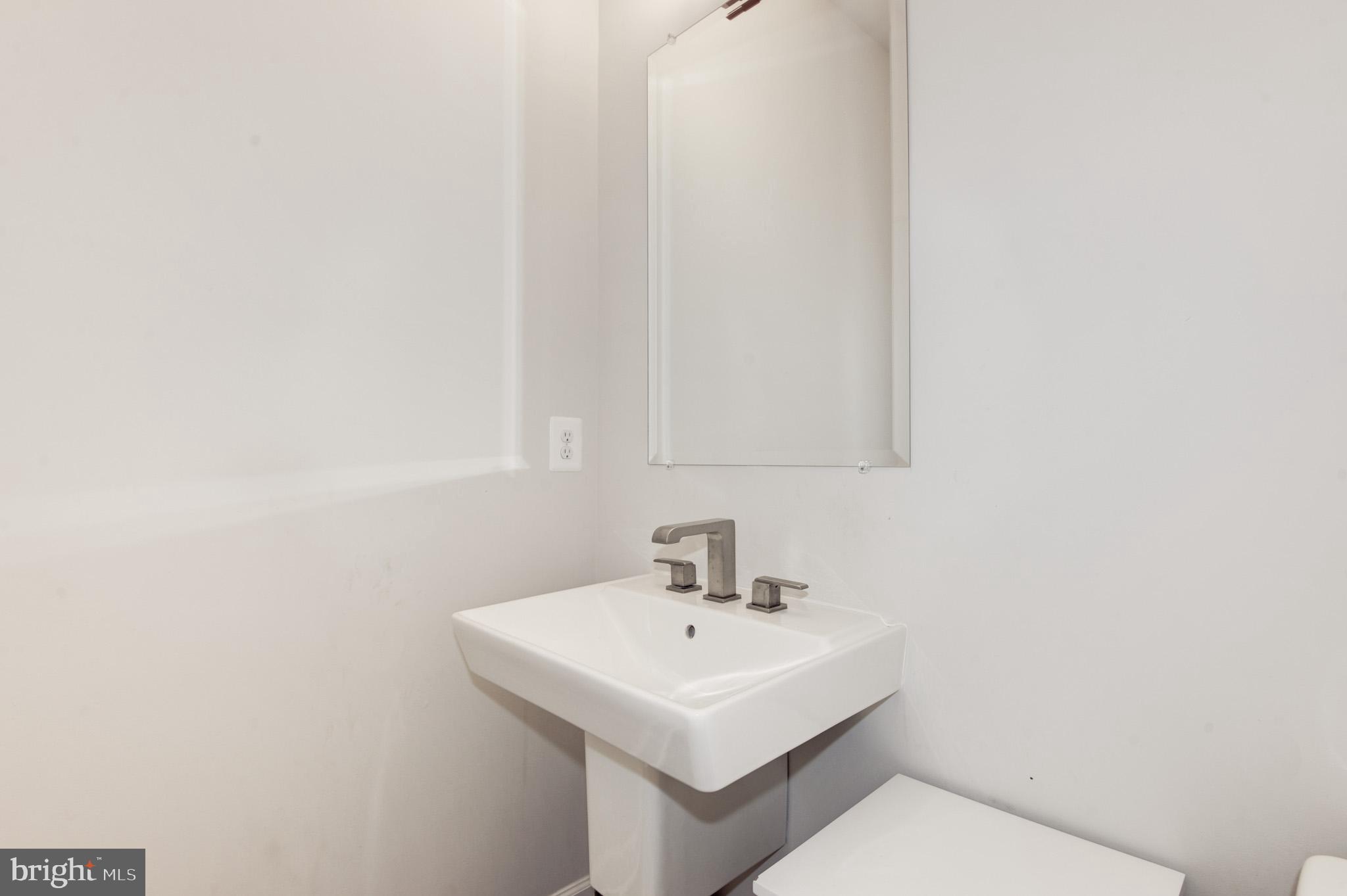 WESTMOORE AT MOOREFIELD - Residential Lease