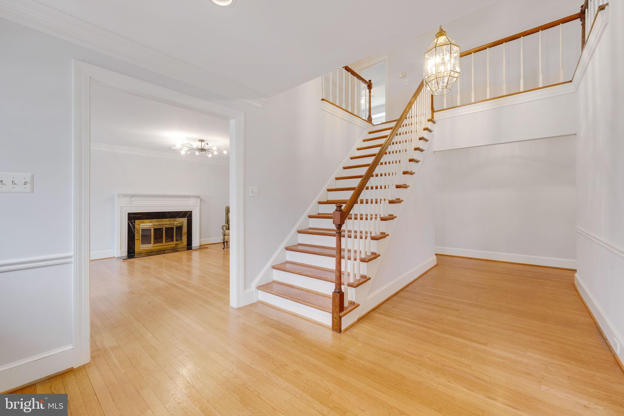 7605 TIMBERLY COURT