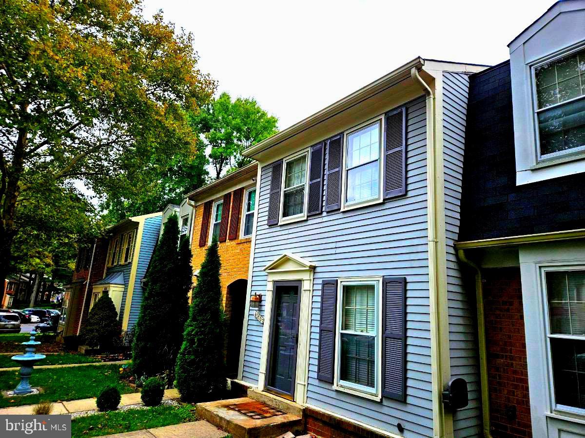 20514 STERNCROFT COURT