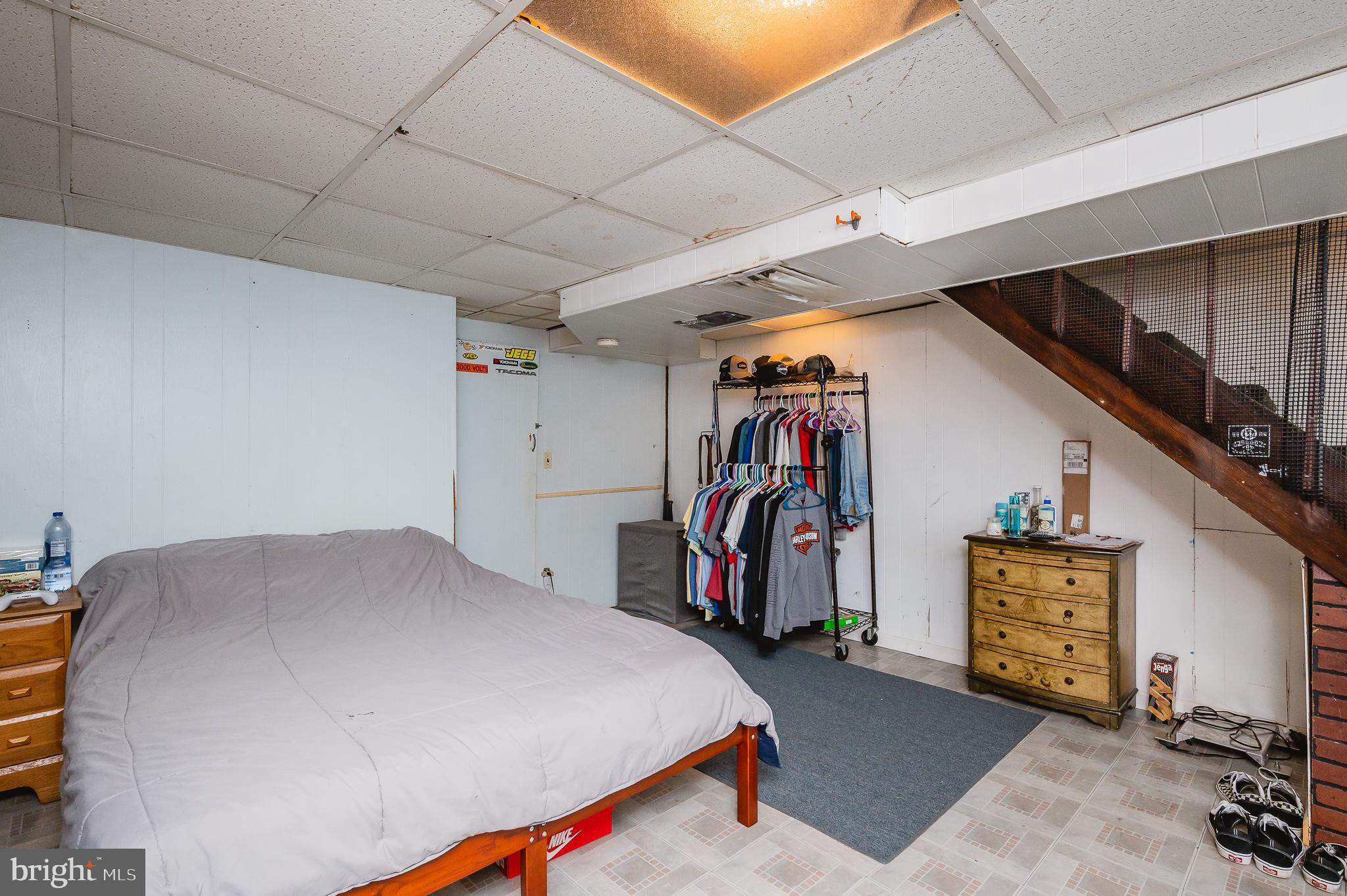 KEN KNOLL - Residential