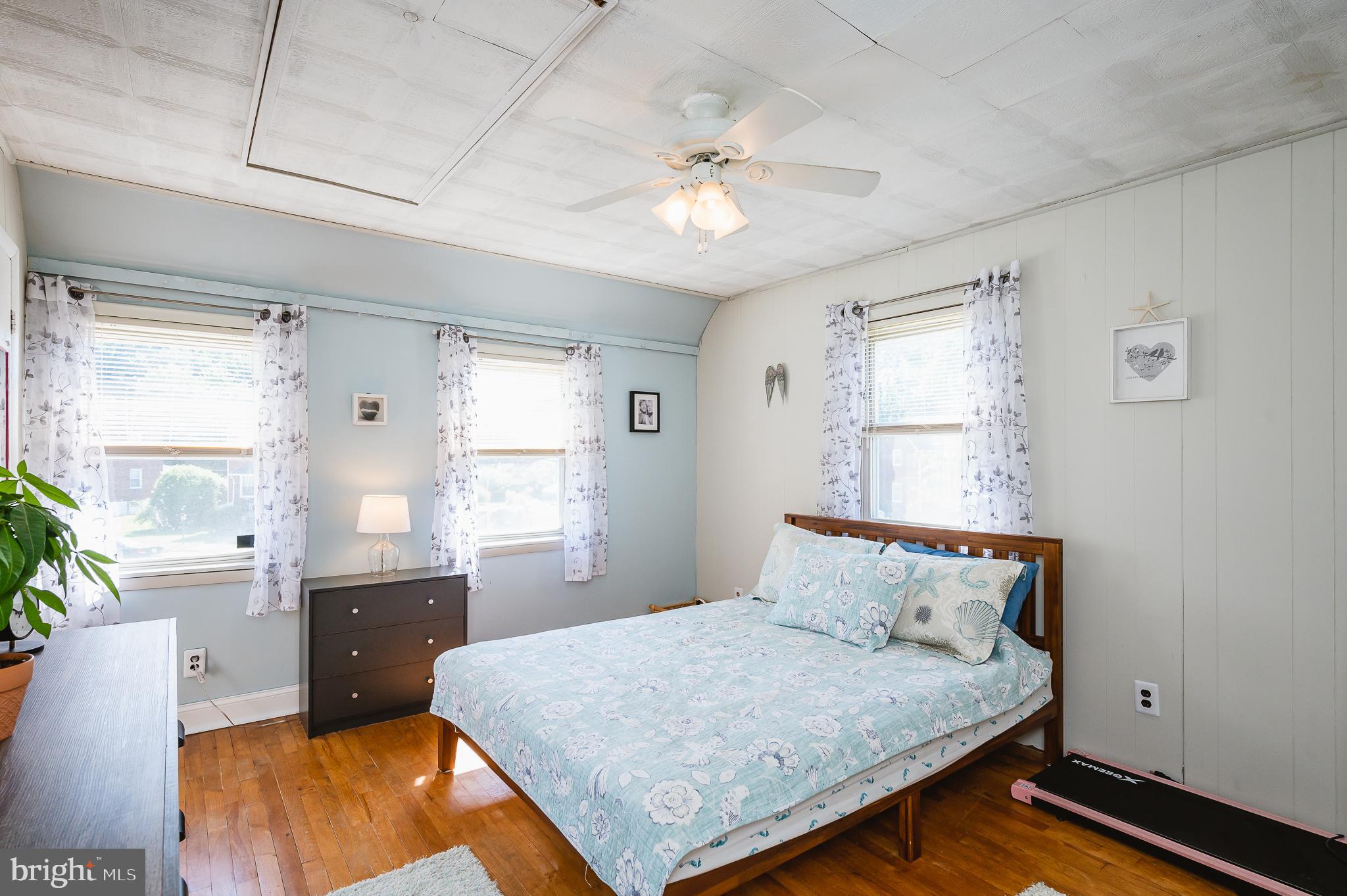 KEN KNOLL - Residential