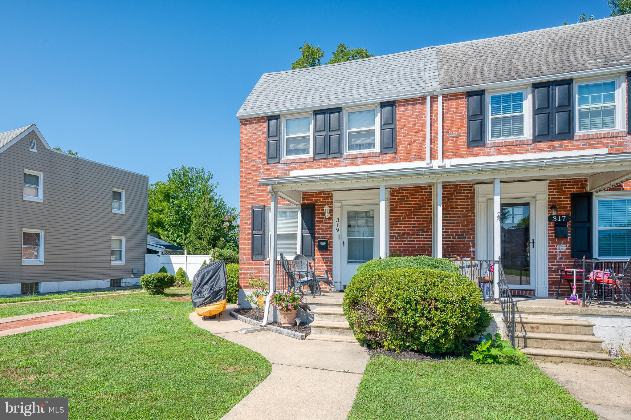 KEN KNOLL - Residential