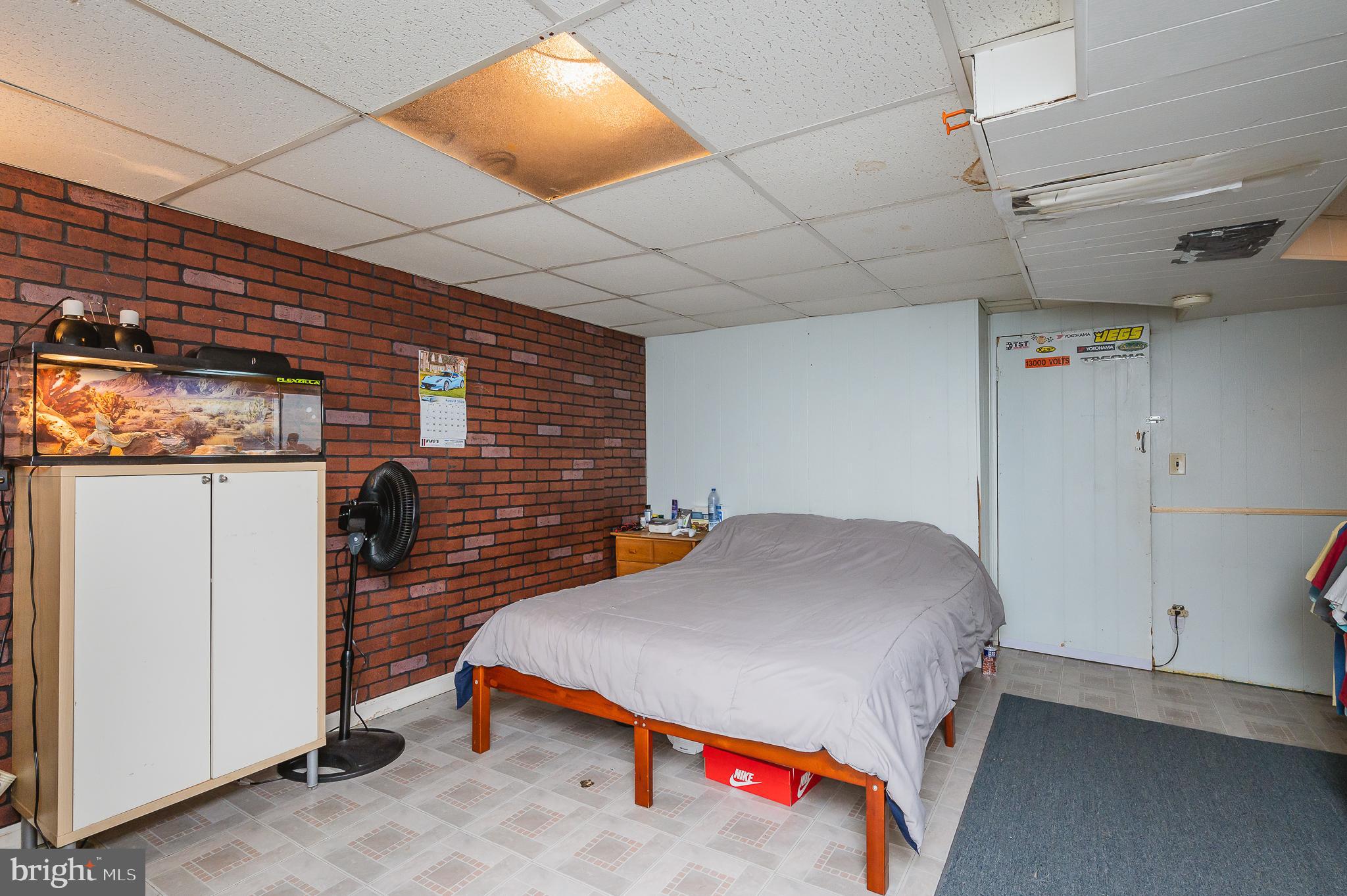 KEN KNOLL - Residential