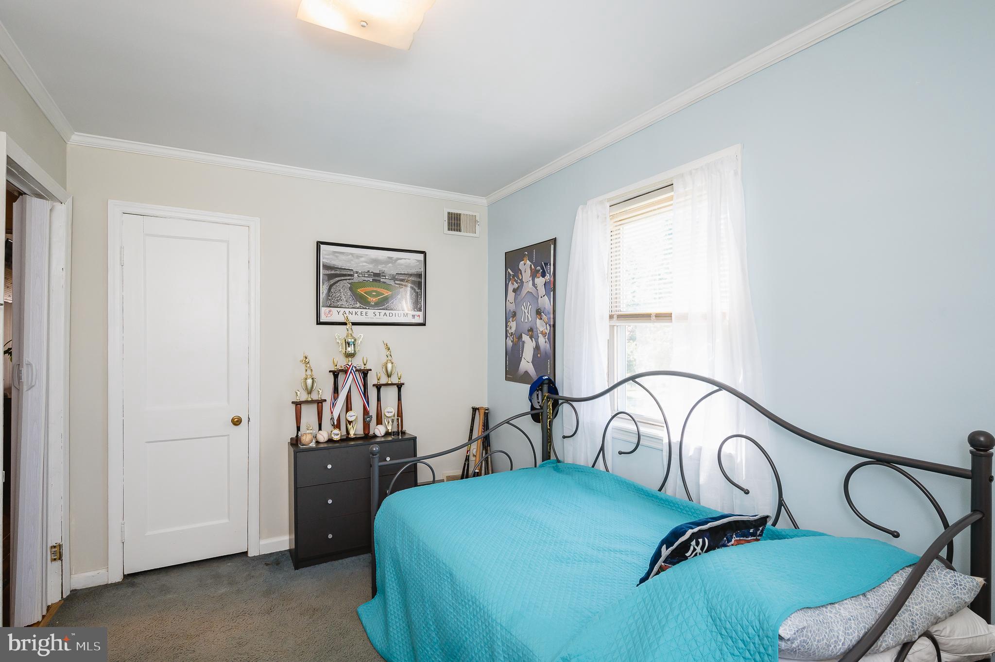 KEN KNOLL - Residential