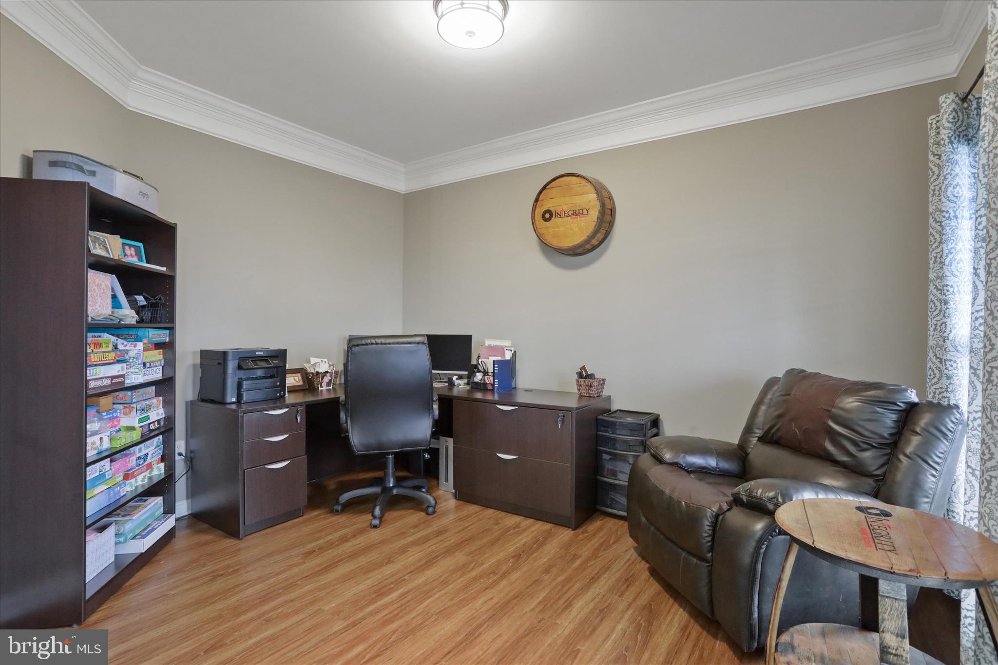 ROLLING HILLS - Residential