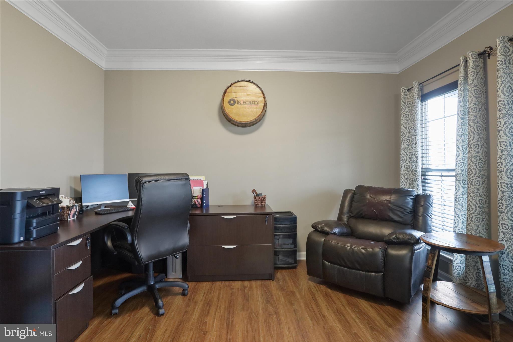 ROLLING HILLS - Residential