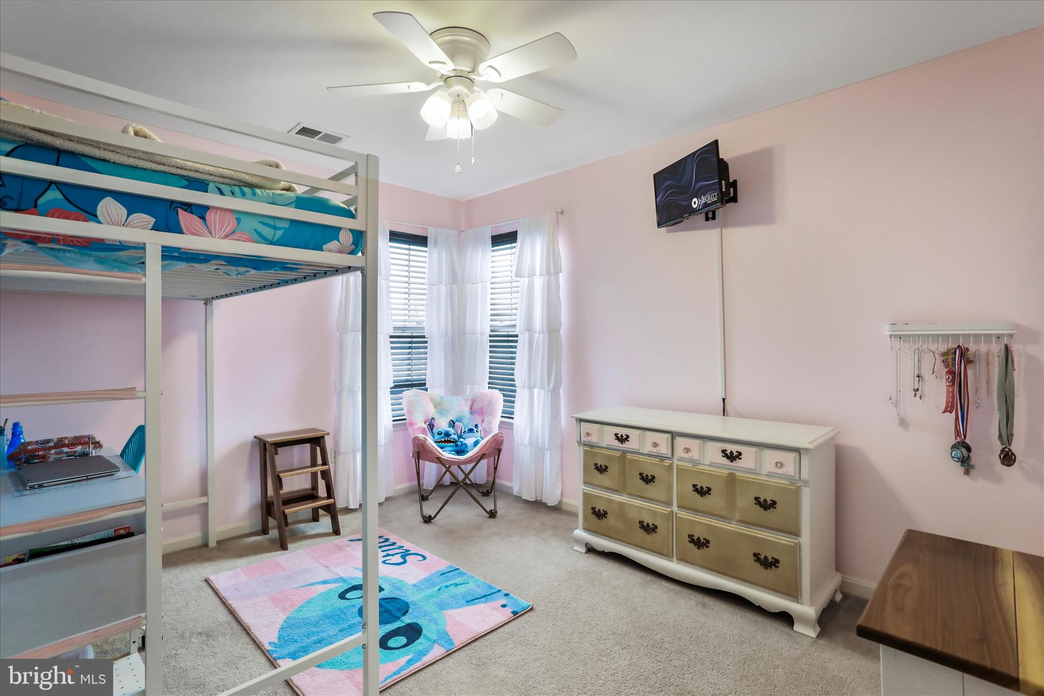 ROLLING HILLS - Residential