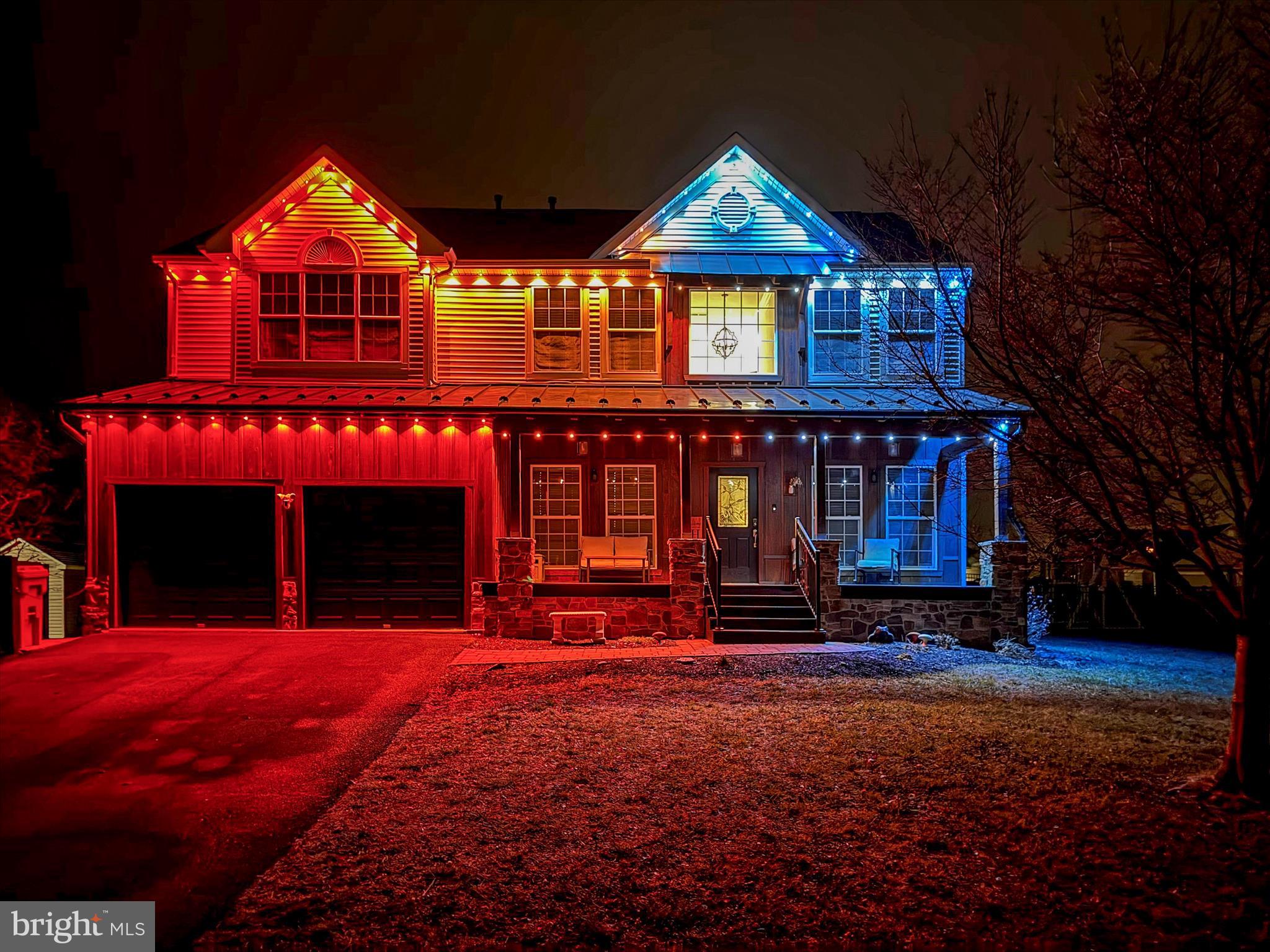 ROLLING HILLS - Residential