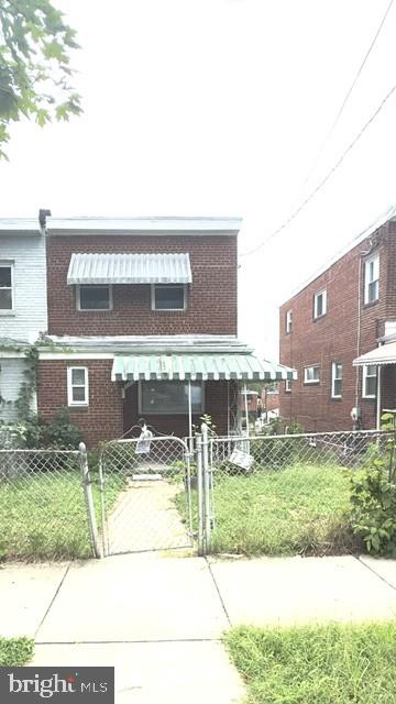 Townhouse For Sale - 733 Oglethorpe Street<br/> WASHINGTON, DC 20011