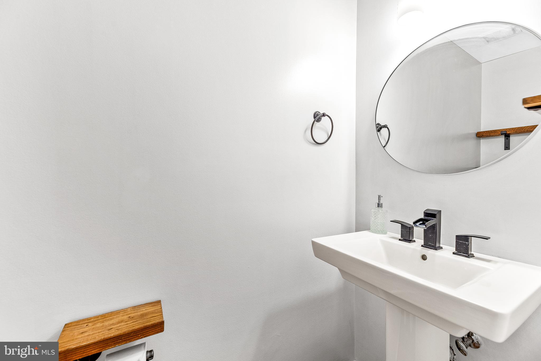 KINGS CREEK ESTATES - Residential