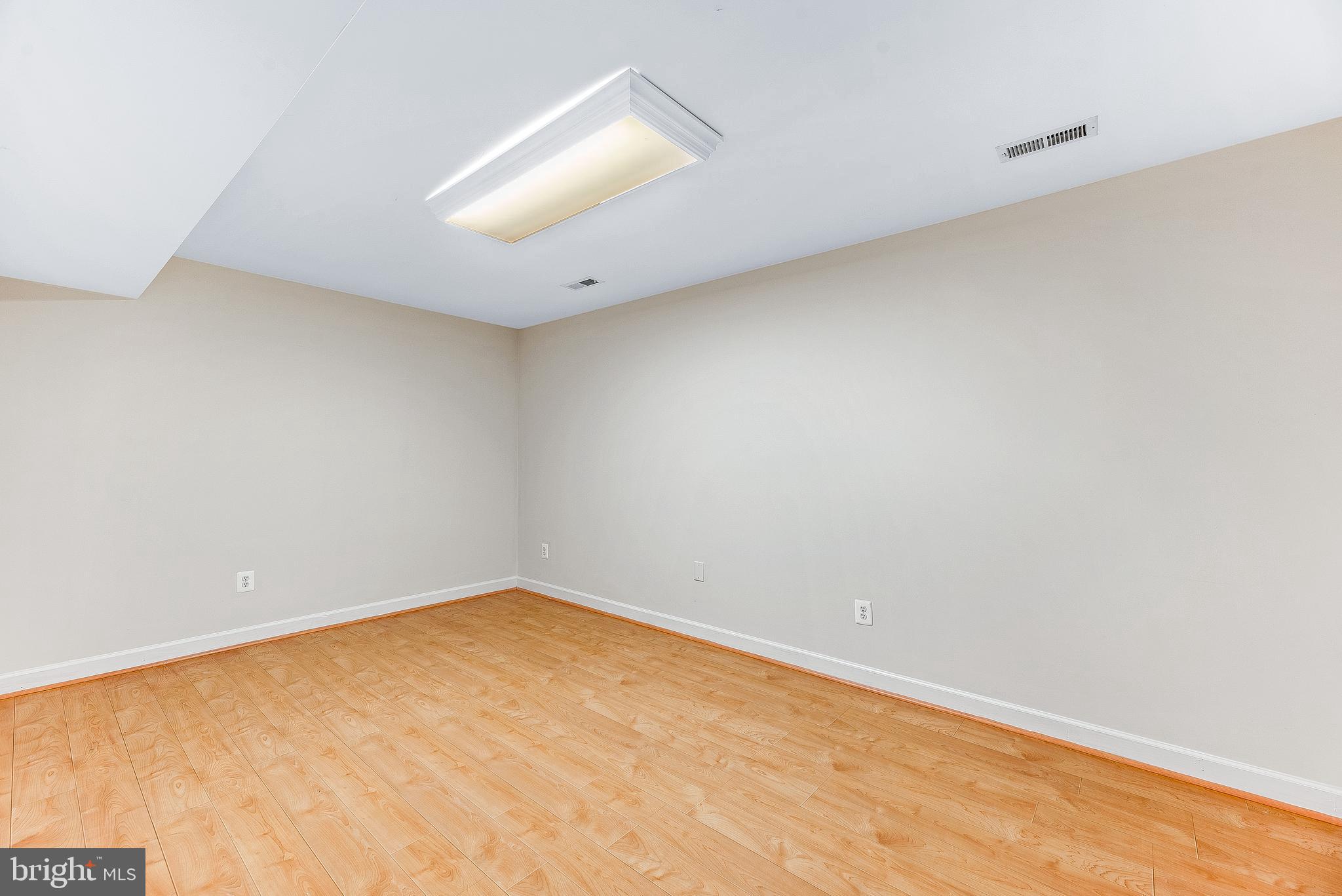 KINGS CREEK ESTATES - Residential