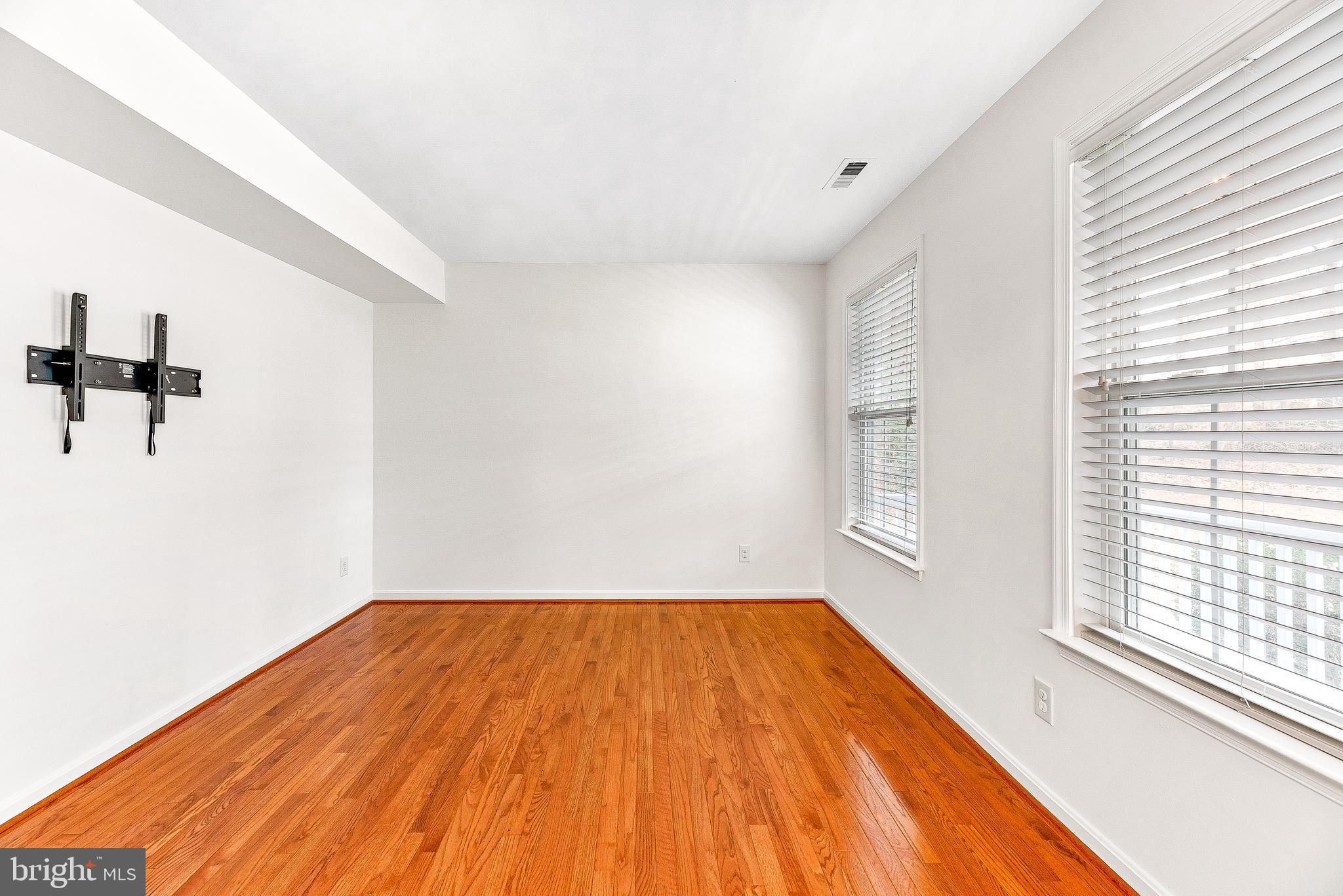 KINGS CREEK ESTATES - Residential