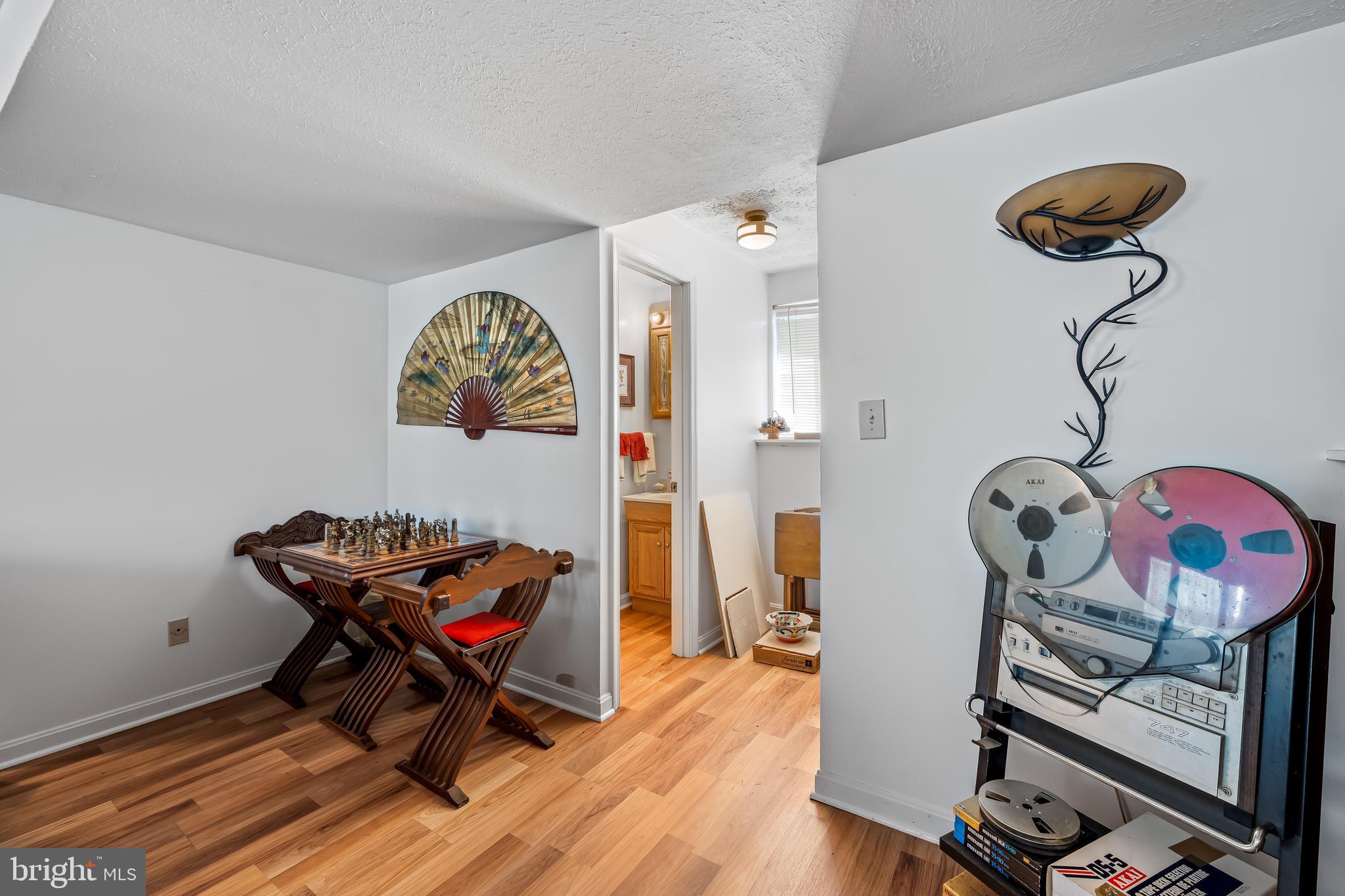 HARMANS WOODS - Residential