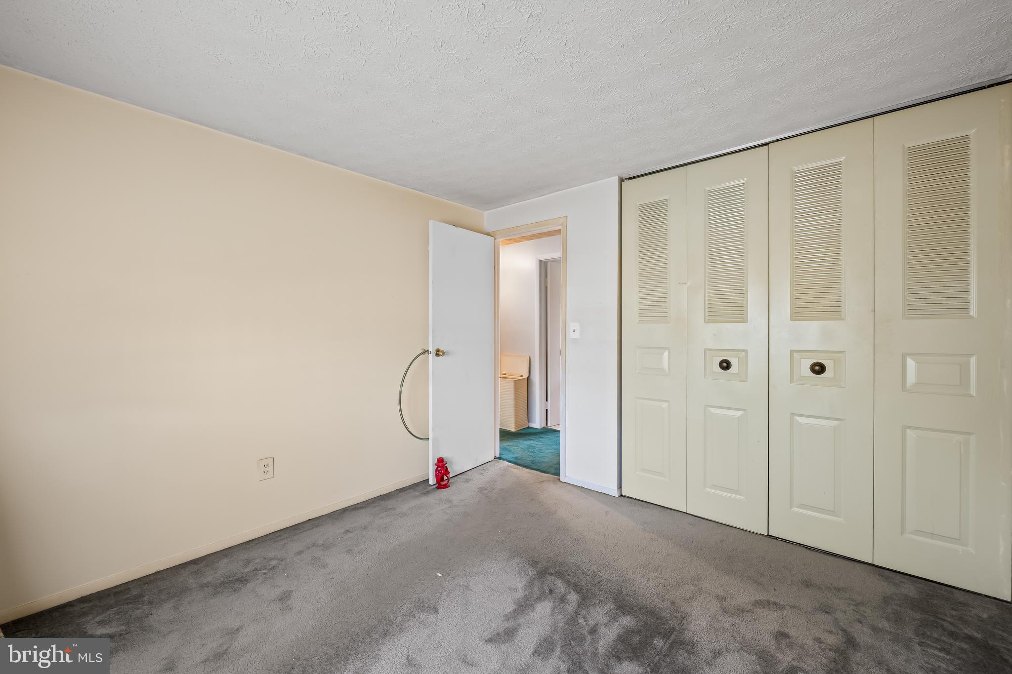 HARMANS WOODS - Residential