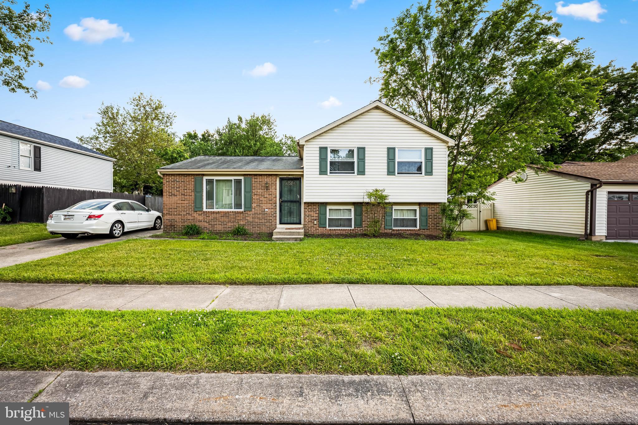 HARMANS WOODS - Residential