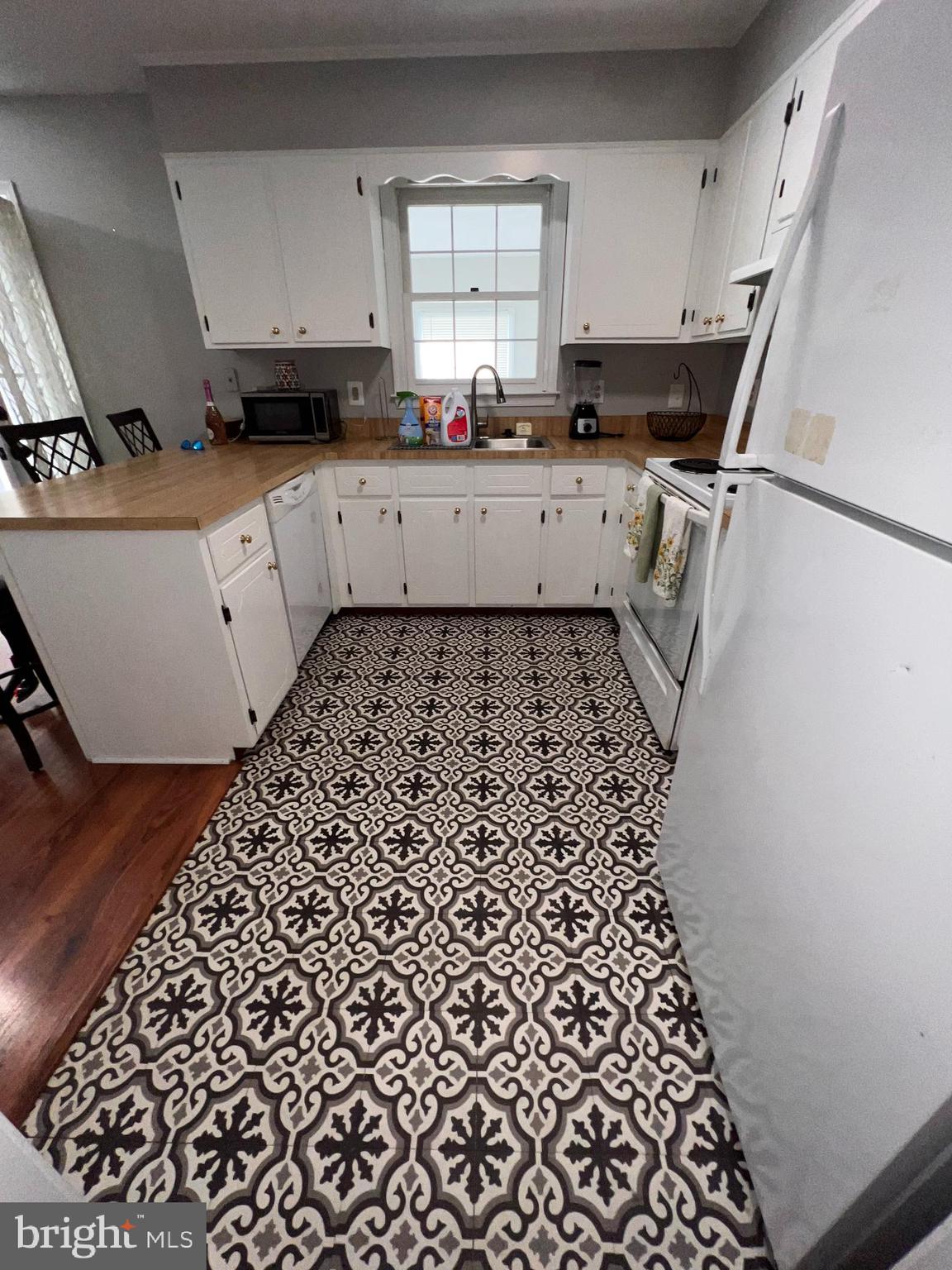 TUSCAWILLA HILLS - Residential Lease