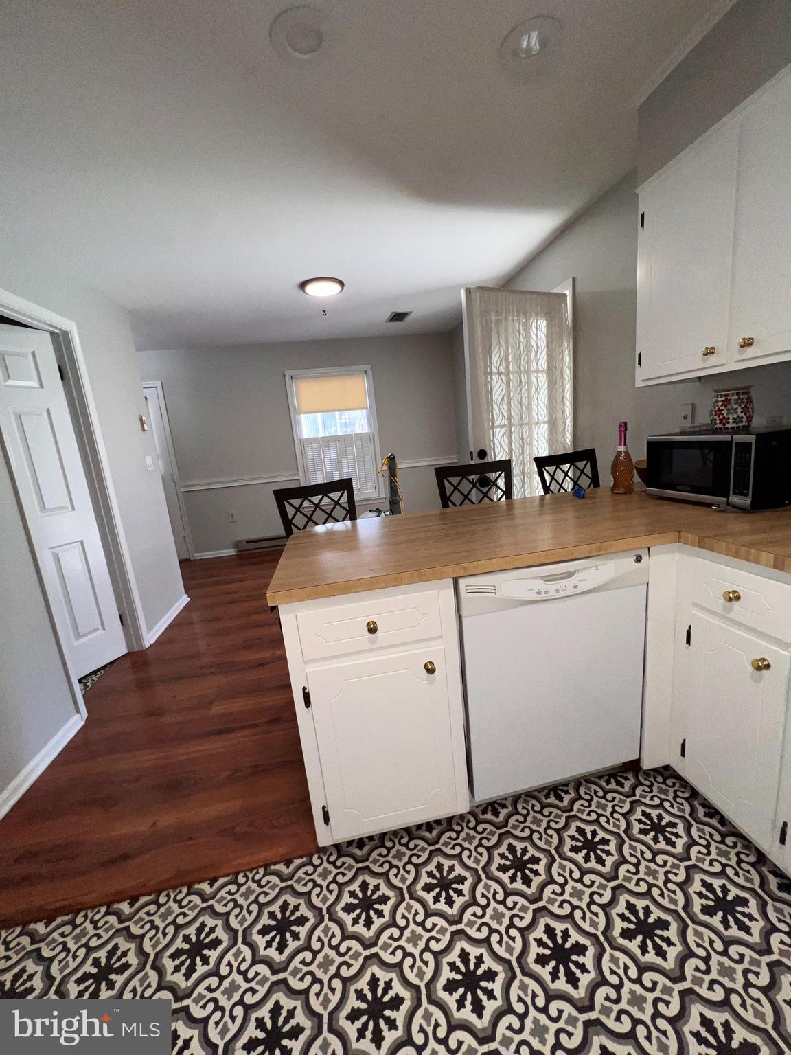 TUSCAWILLA HILLS - Residential Lease