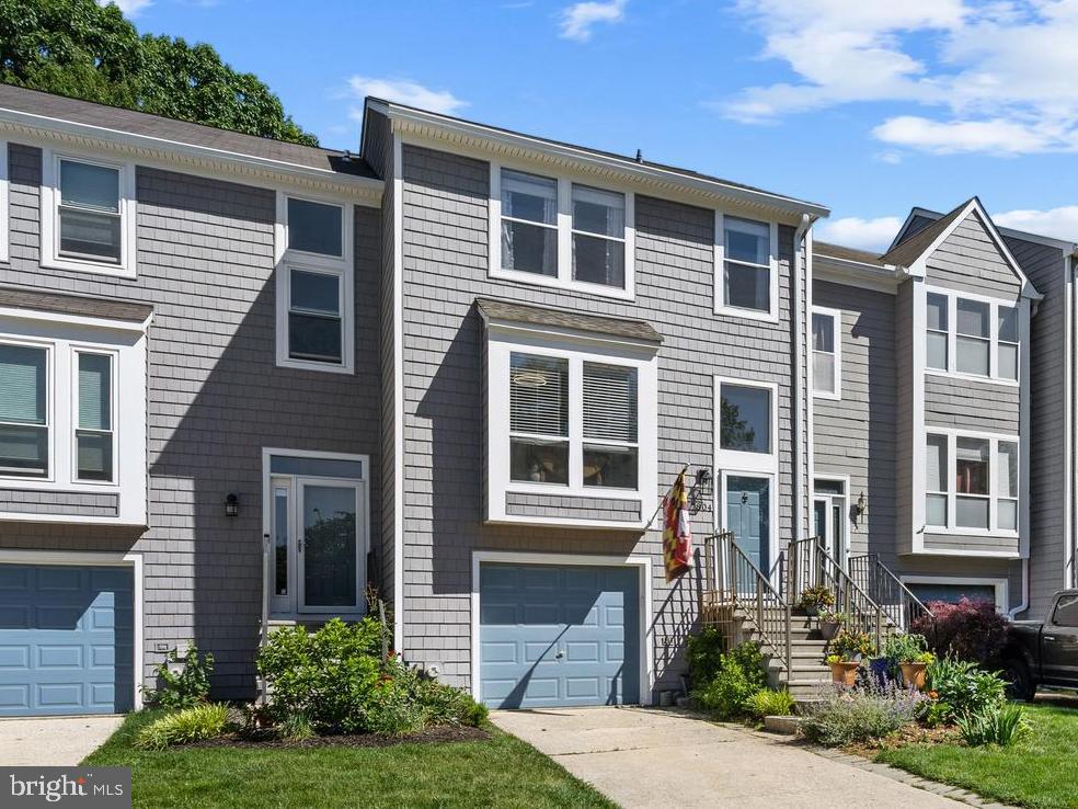 WOODLAND VILLAGE - Residential