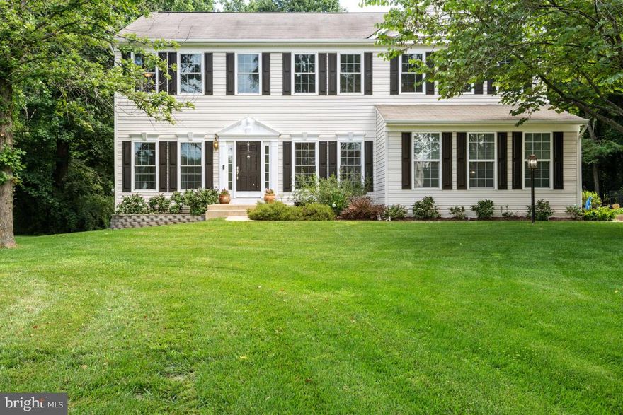 Beautiful home in sought after South Wales Community on a 1.31 acre lot at the end of a cul-de-sac. Traditional layout with kitchen-family room combo with vaulted family room ceiling and fireplace. Lovely deck off the kitchen that overlooks the private, wooded, fenced backyard.  Off the family room is an office/study (could possibly be a main level bedroom), formal dining room and living room on either side of the foyer when you come in the front door. Upstairs is a large primary bedroom with huge walk-in closet plus a second closet, primary ensuite bathroom includes a large soaking tub, separate shower and double sink. Owners have done a lot of upgrades to include all new windows (excluding basement and sliding glass doors), HVAC, hot water heater, relatively new shed (2018), kitchen refrigerator and wall ovens 2 years old, all heating vents professionally cleaned, new gutter covers and downstairs freshly painted in the last 6 months, carpets professionally cleaned.  Xfinity high speed internet! 
The South Wales Community  includes basketball courts,  paved walking/jogging trails and is across the road from South Wales Public Golf Course and adjacent to Spilman Park with pavilion, soccer field, walking trails, tot lot, playground and an 18 hole Frisbee Golf Course.