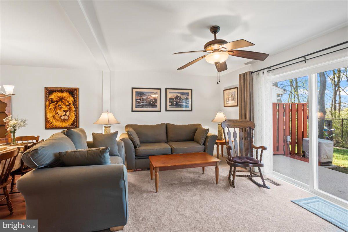 CARLTON SQUARE - Residential