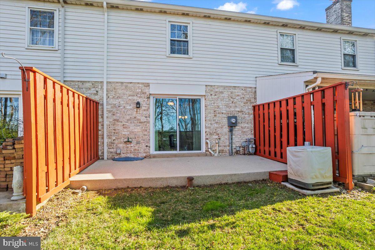 CARLTON SQUARE - Residential