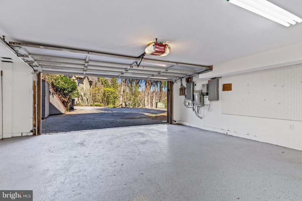 listing image 48