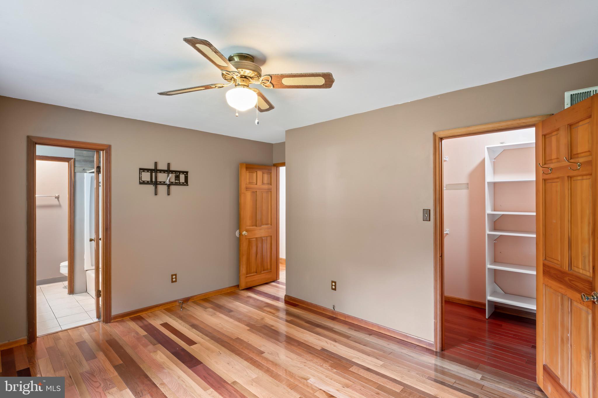 WARRENTON LAKES - Residential