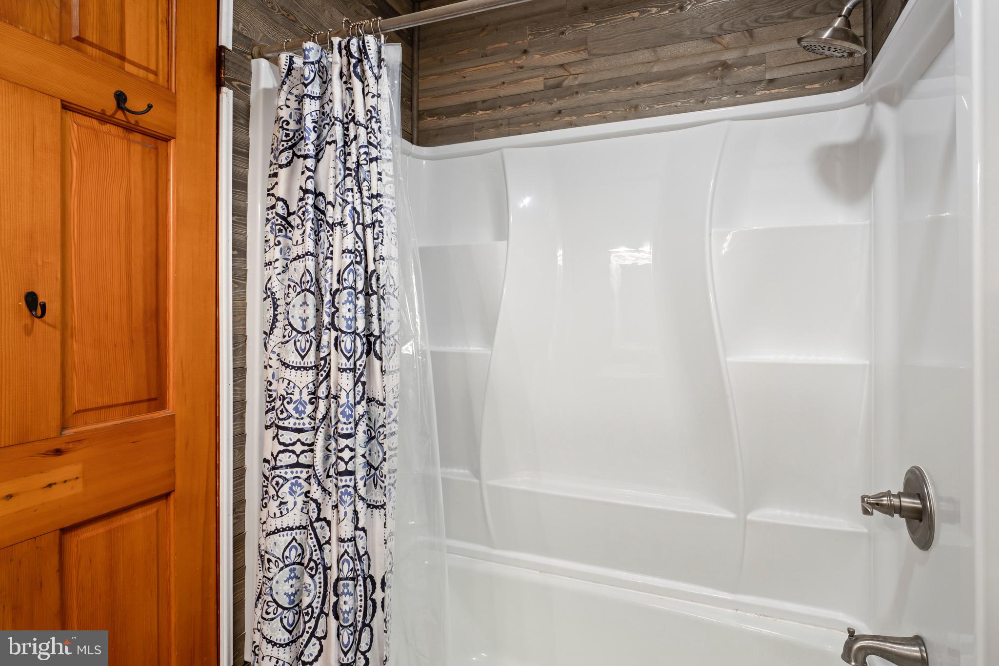 WARRENTON LAKES - Residential