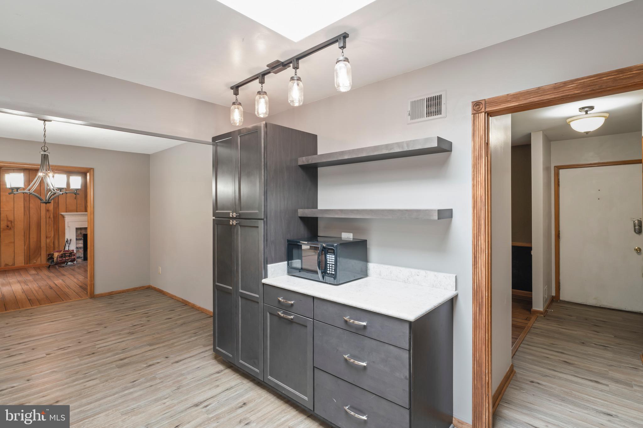 WARRENTON LAKES - Residential