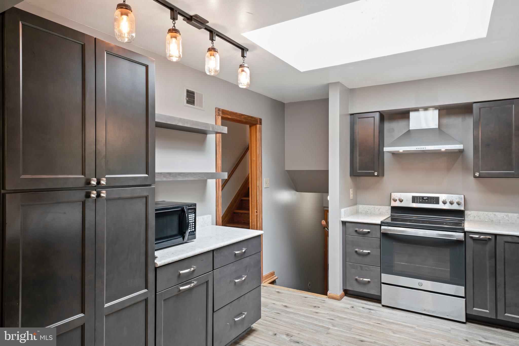 WARRENTON LAKES - Residential