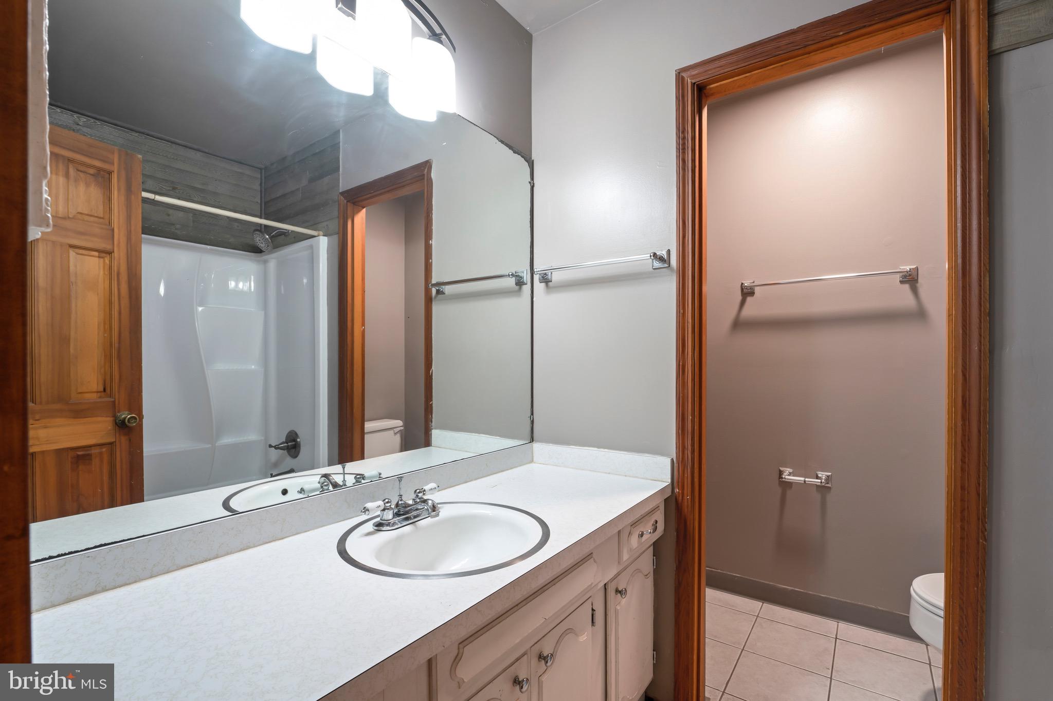 WARRENTON LAKES - Residential