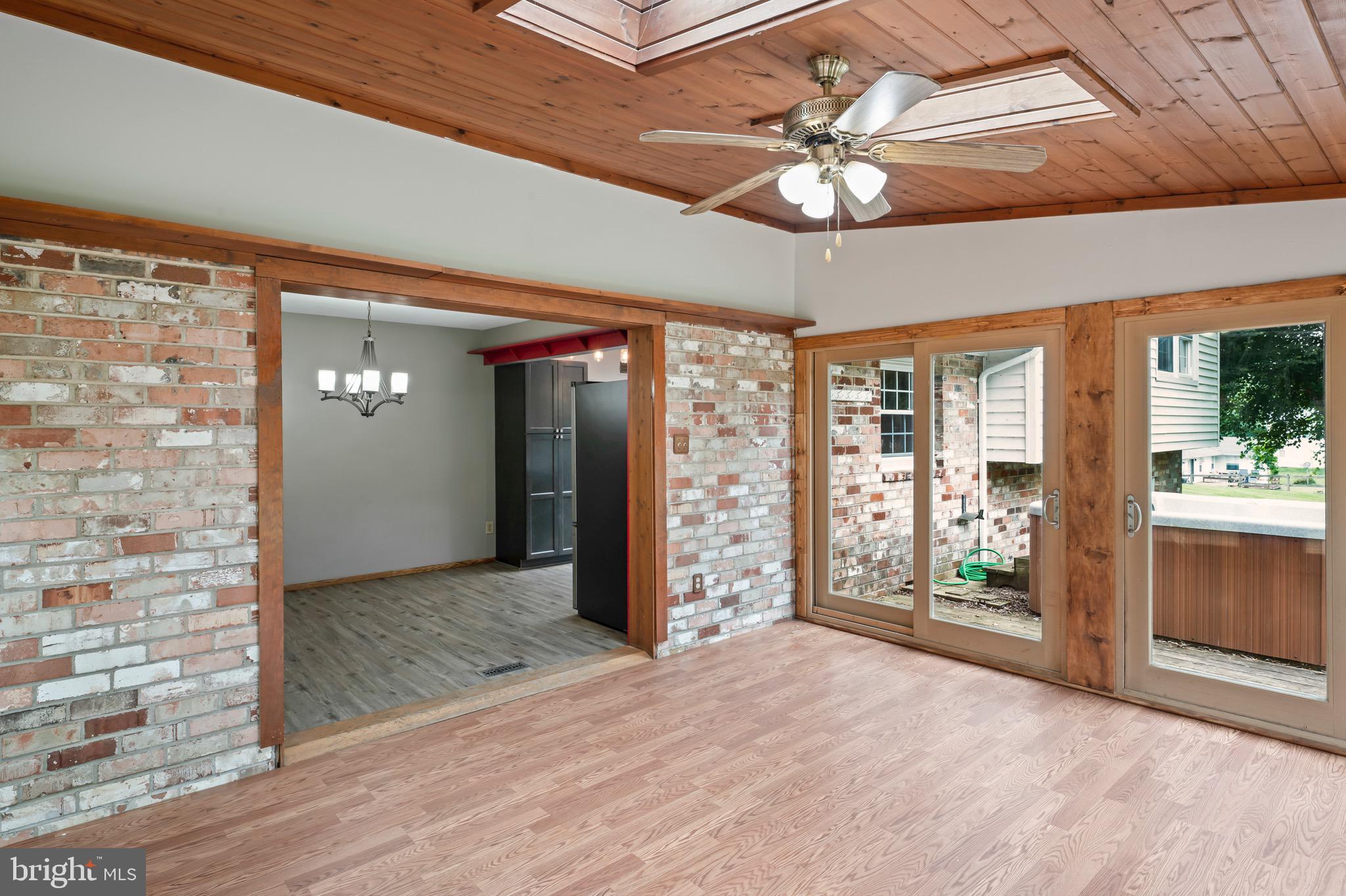 WARRENTON LAKES - Residential