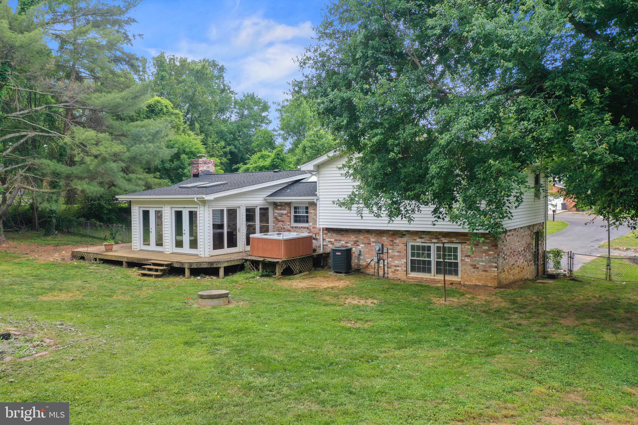 WARRENTON LAKES - Residential