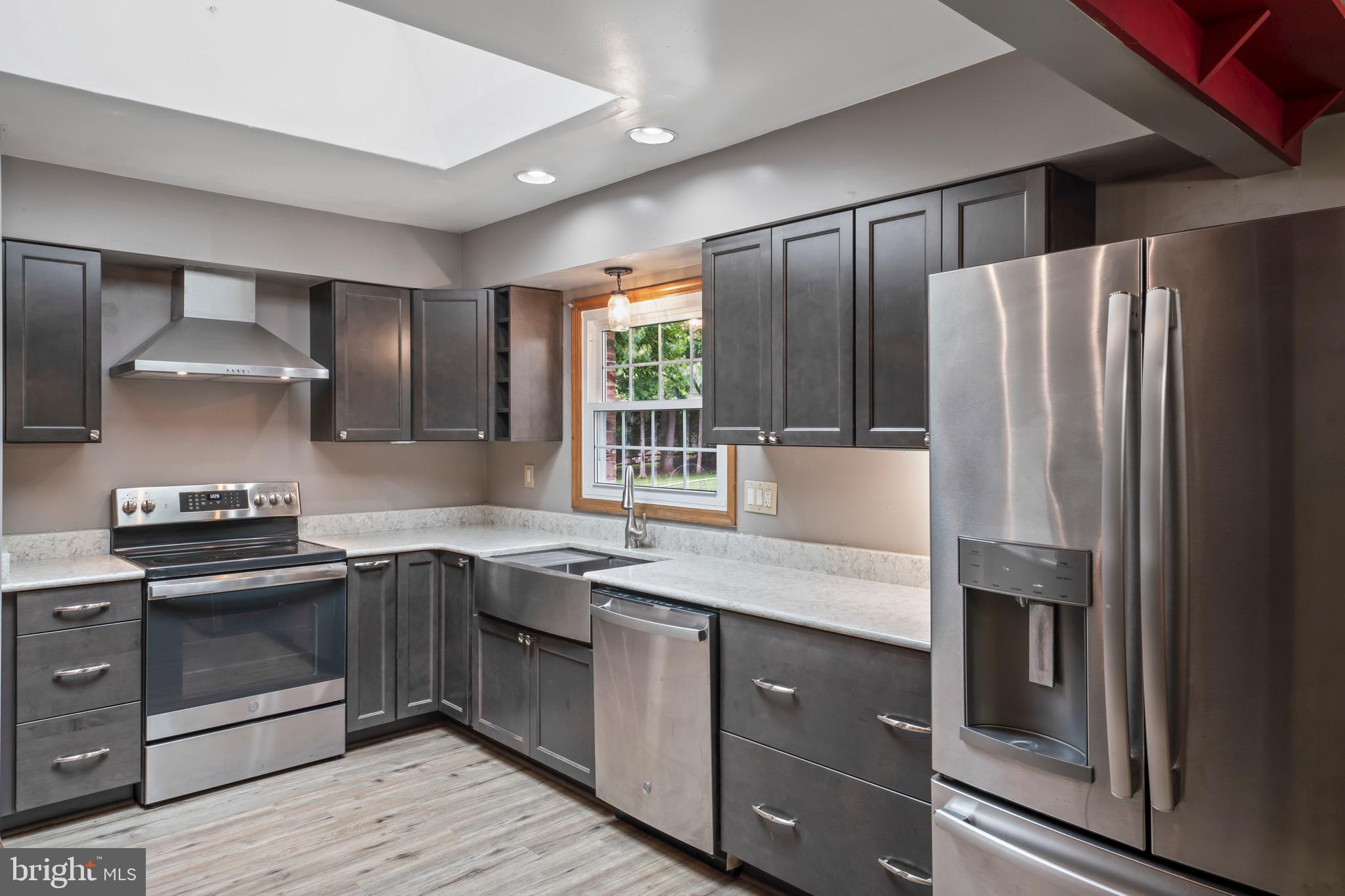 WARRENTON LAKES - Residential