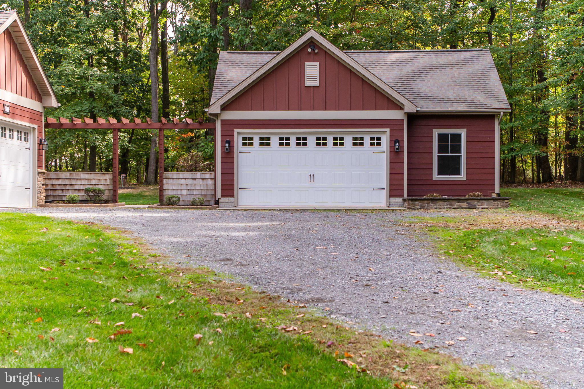 8711 CHESTNUT GROVE ROAD