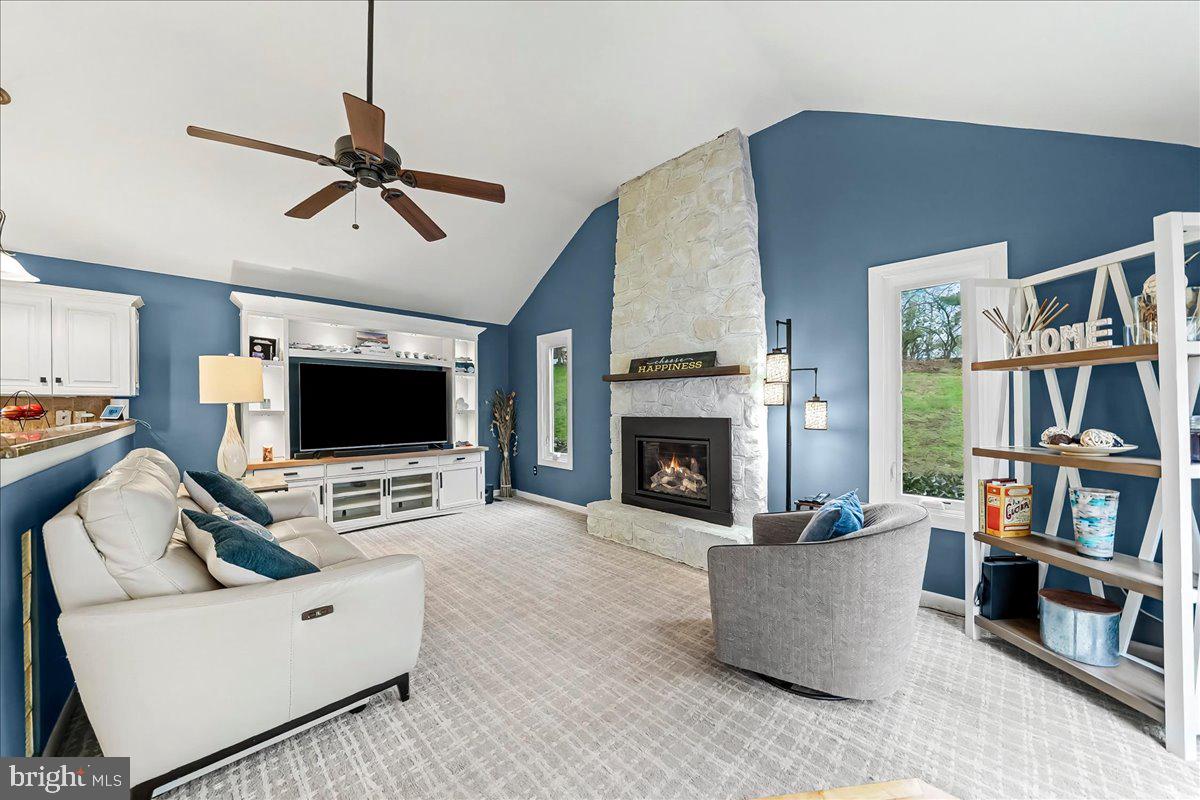 ROLLING GREEN - Residential