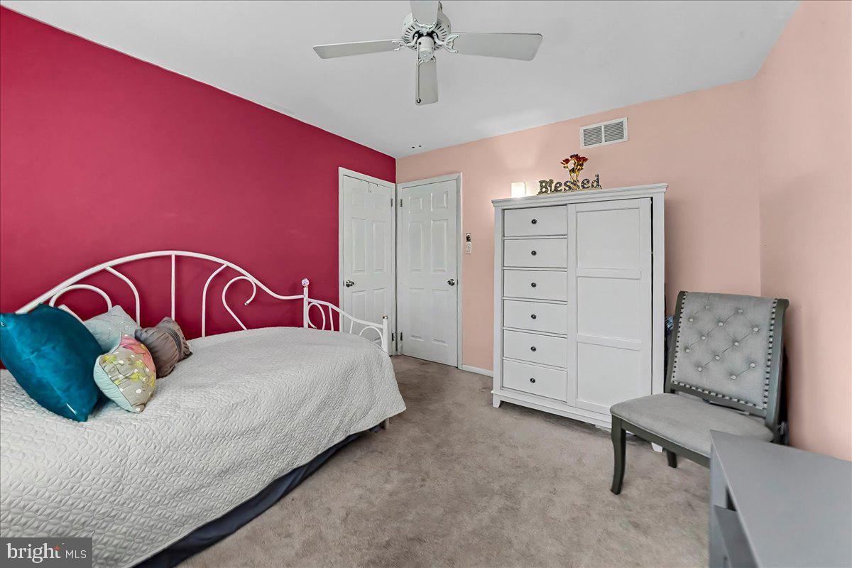 ROLLING GREEN - Residential