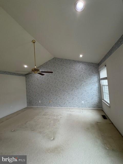 DEER RUN COURTS - Residential