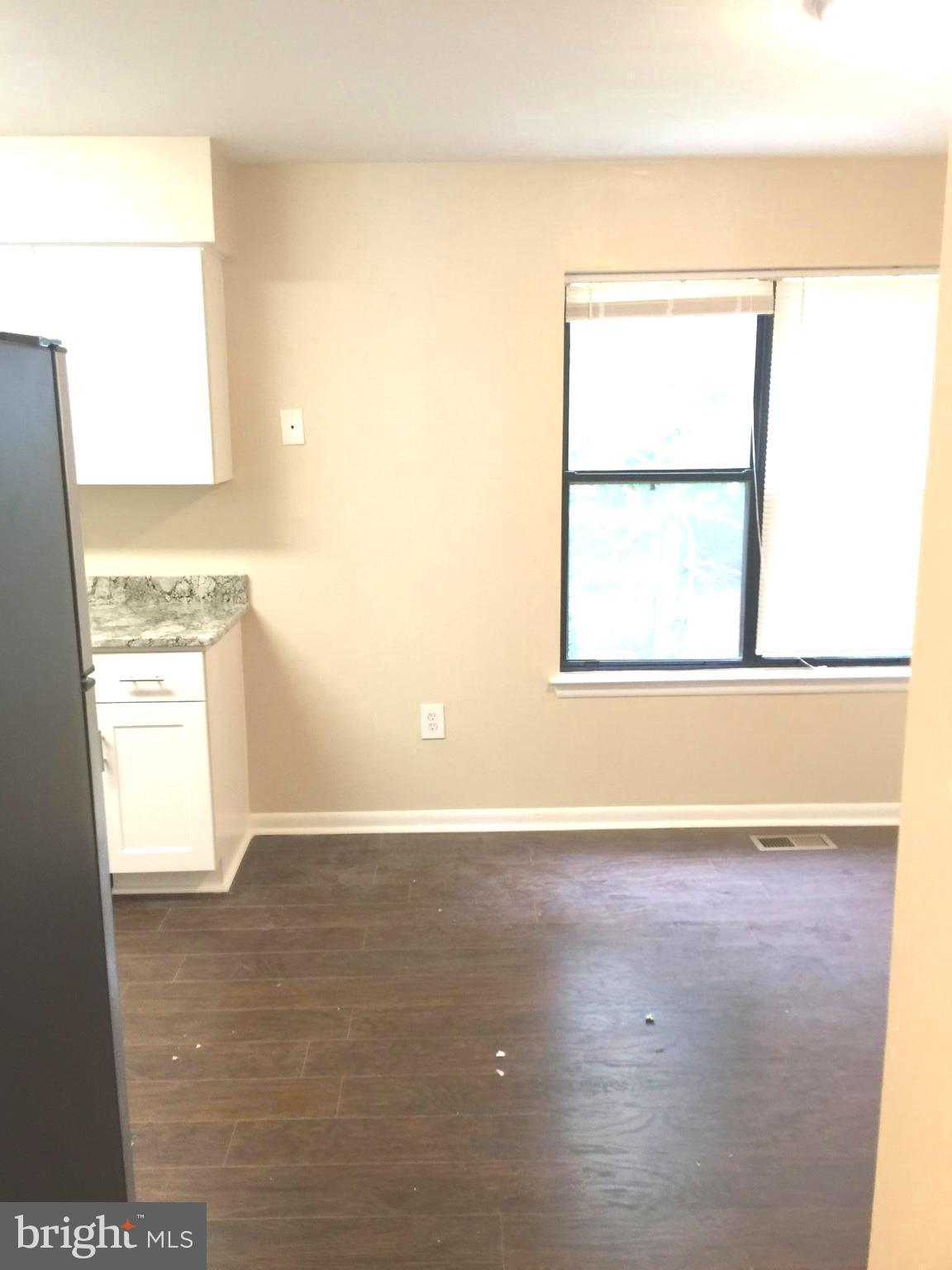 5324 KING CHARLES WAY