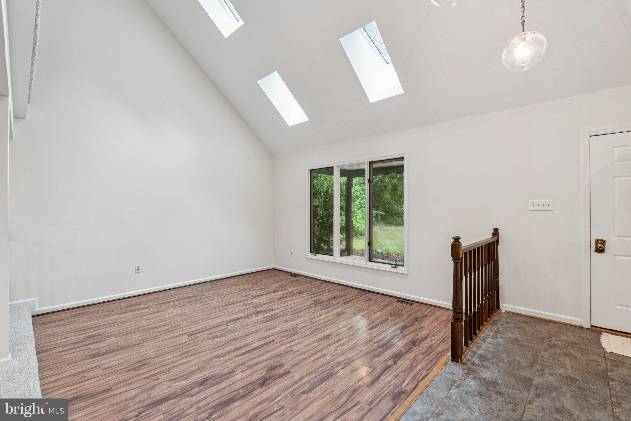 1015 PORTUGAL DRIVE
