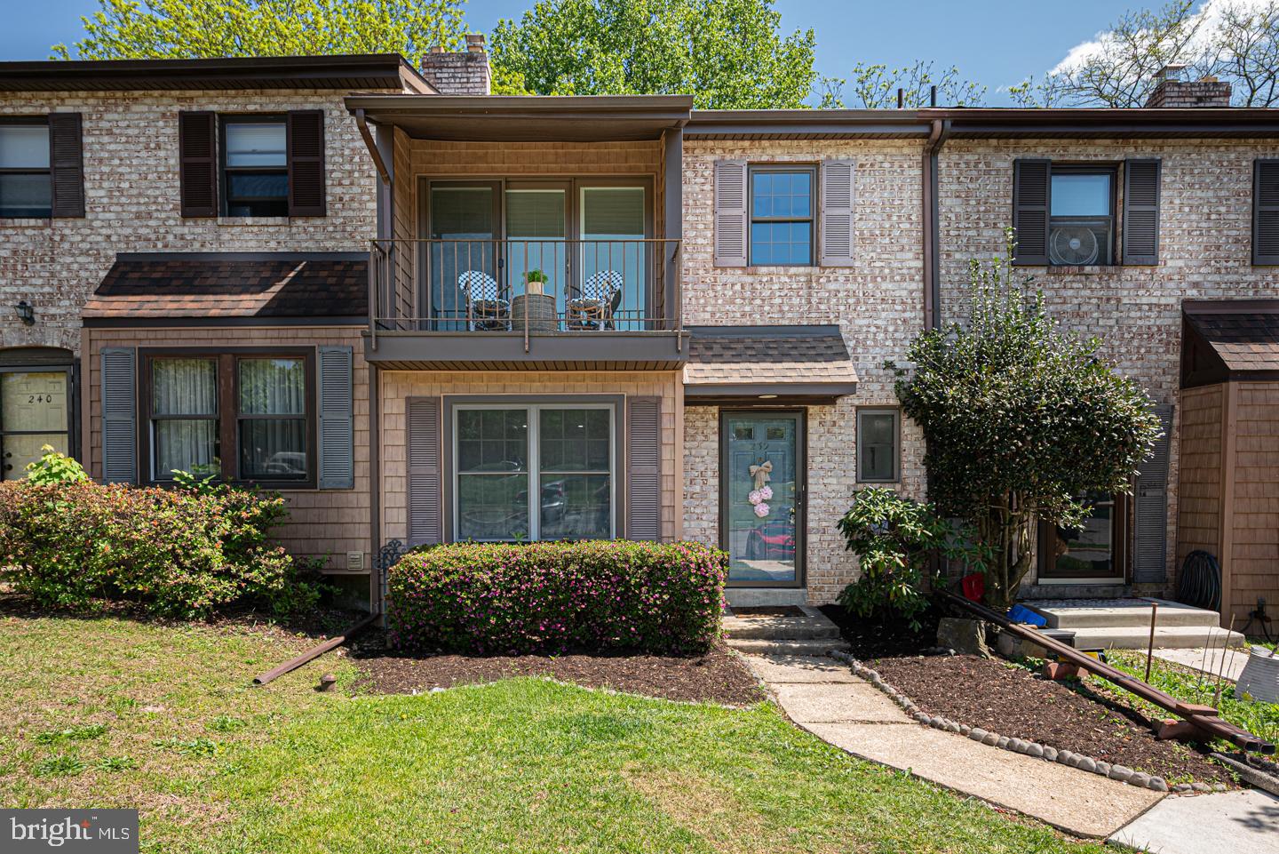 VALLEYBROOK - Residential