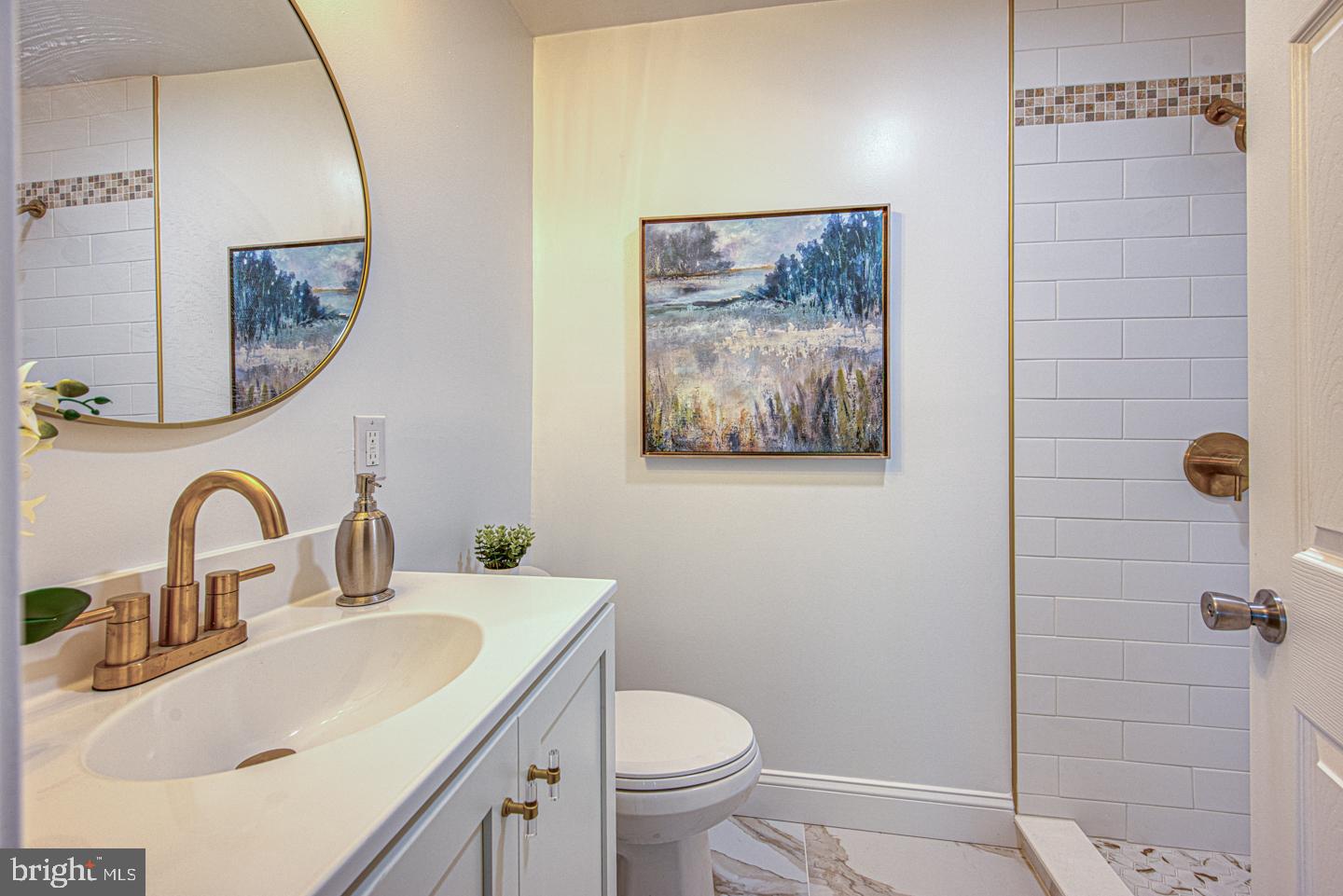 VALLEYBROOK - Residential