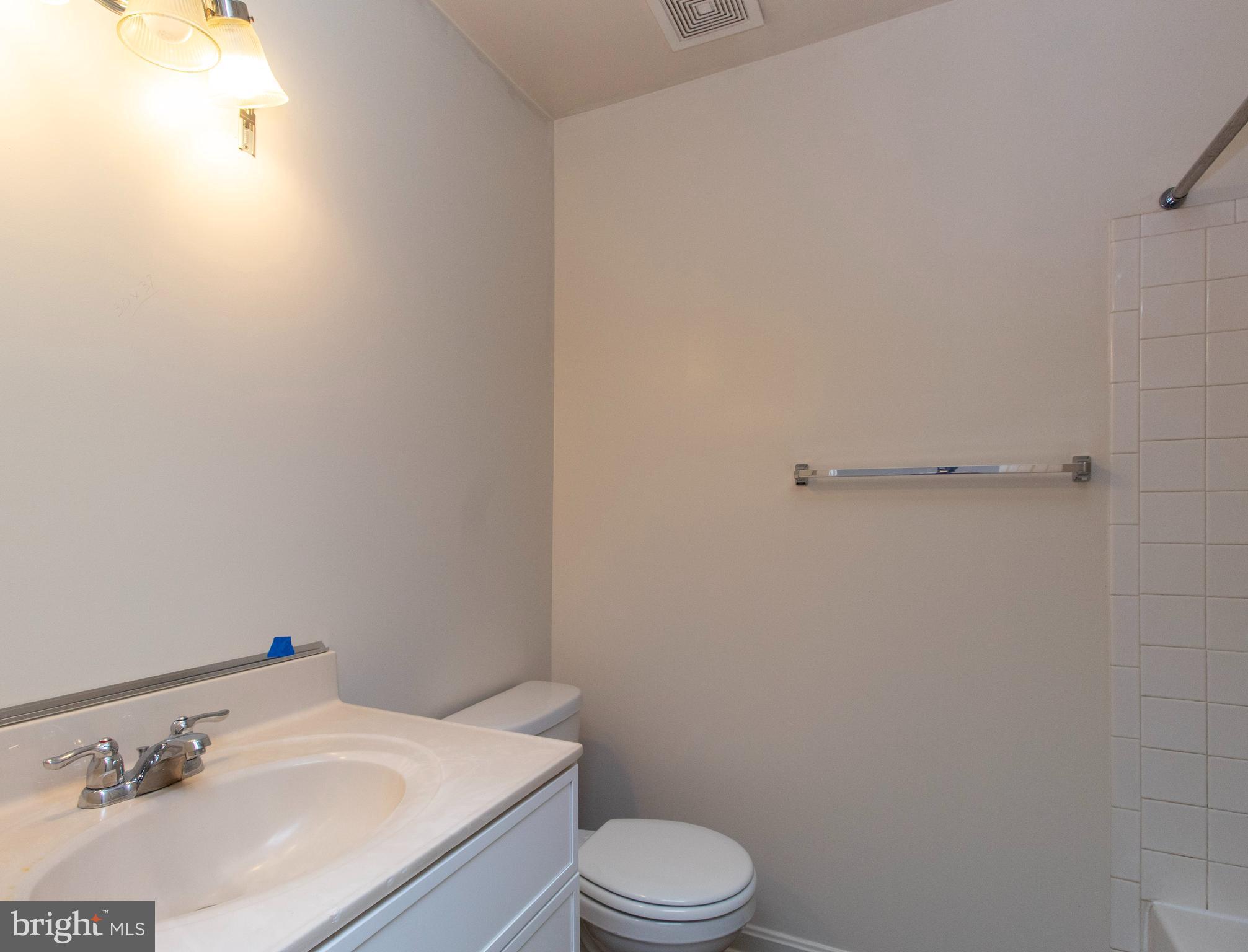 KETTERING OVERLOOK CONDO - Residential Lease