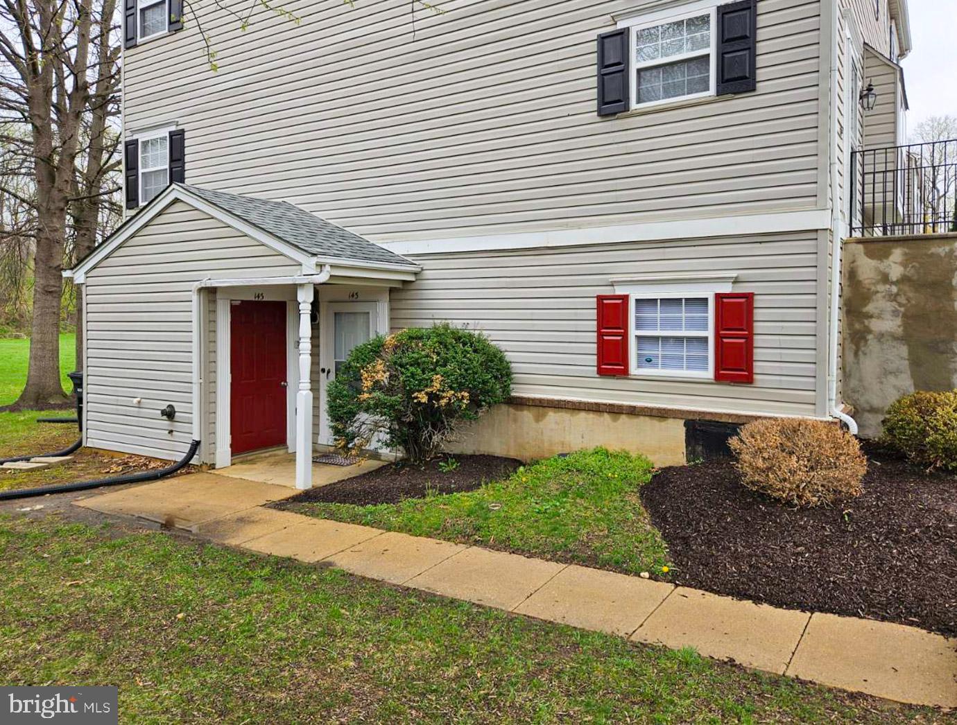 KETTERING OVERLOOK CONDO - Residential Lease