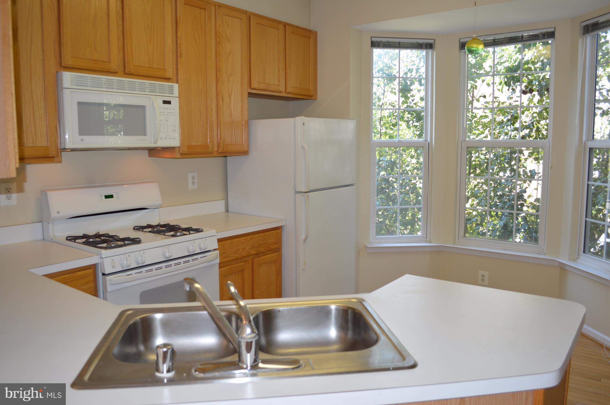 SUMMERS GROVE - Residential Lease