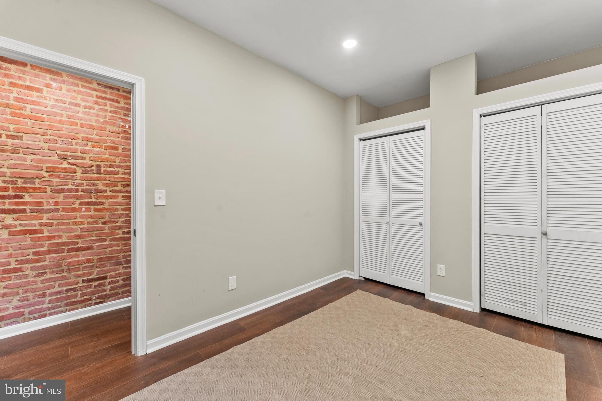 MCELDERRY PARK - Residential Income