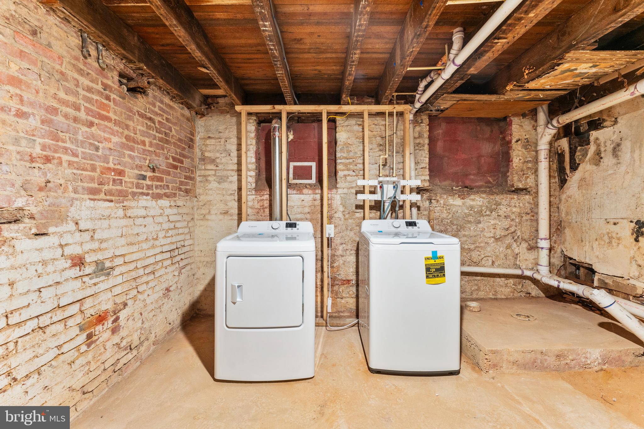 MCELDERRY PARK - Residential Income