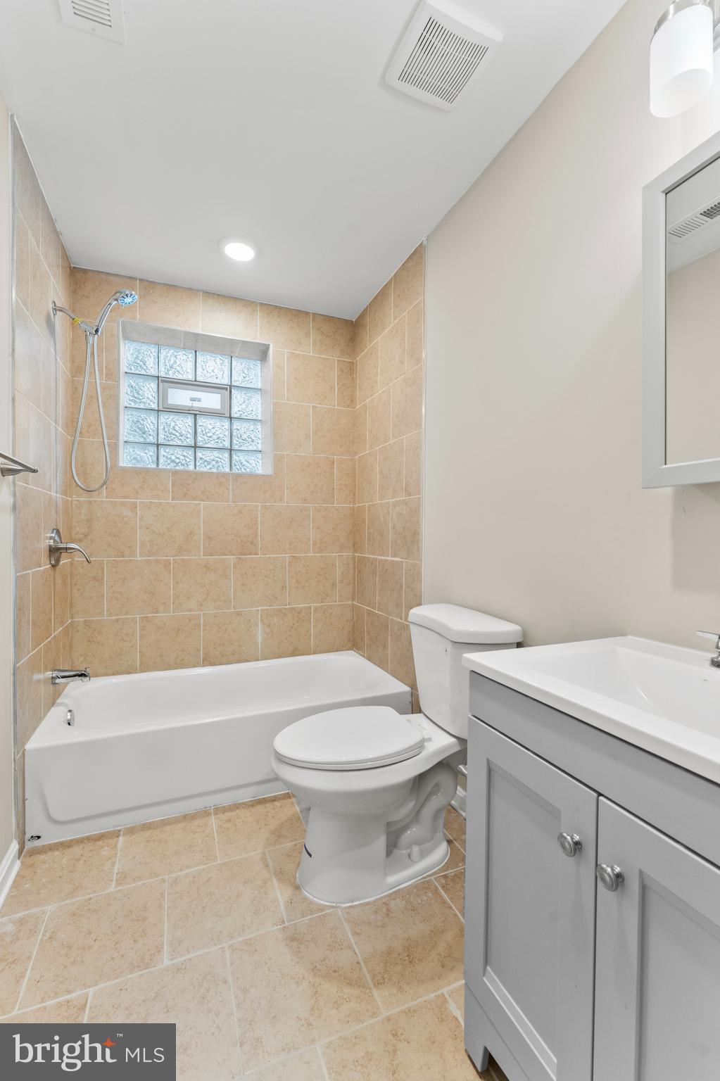 MCELDERRY PARK - Residential Income