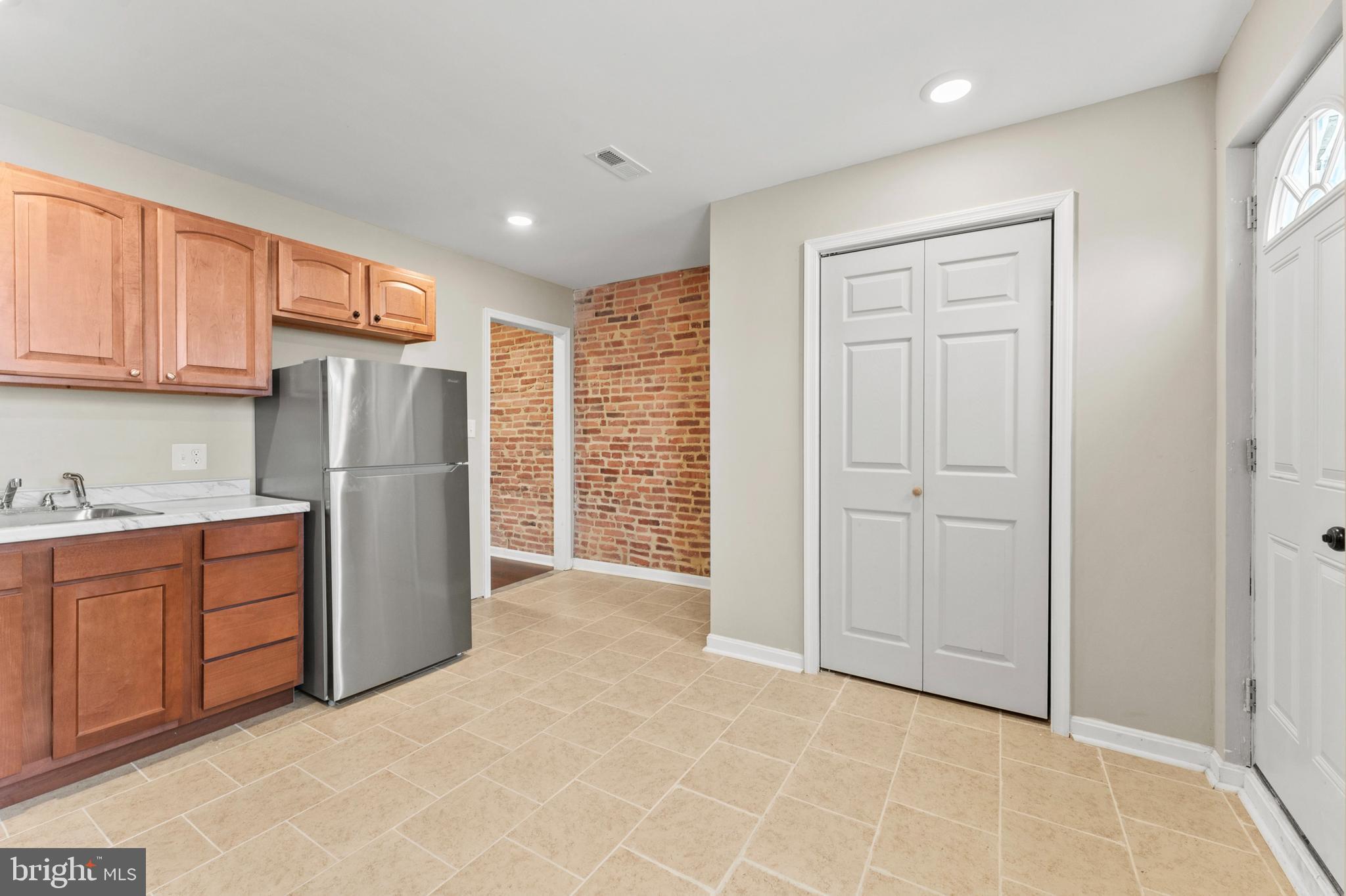 MCELDERRY PARK - Residential Income